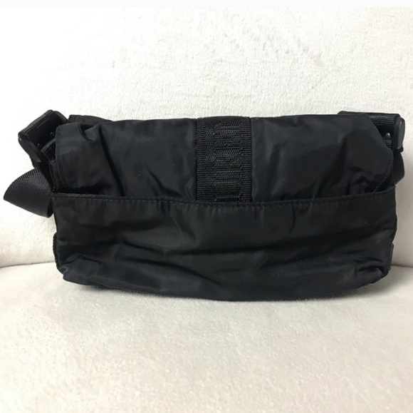 Lauren Ralph Lauren Black Mini Baguette Shoulder Bag - Picture 4 of 15